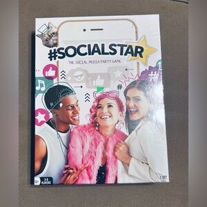 Social Star Party Game - Fun Social Media Theme